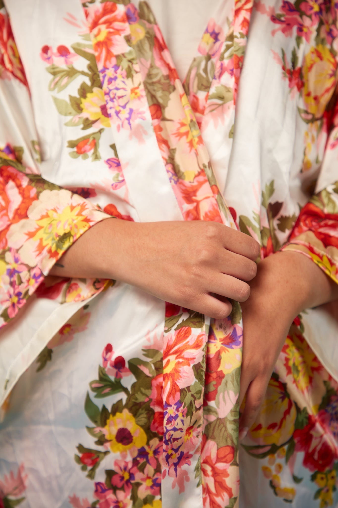 Women's Chique Satin Robe - VinCo Apparel