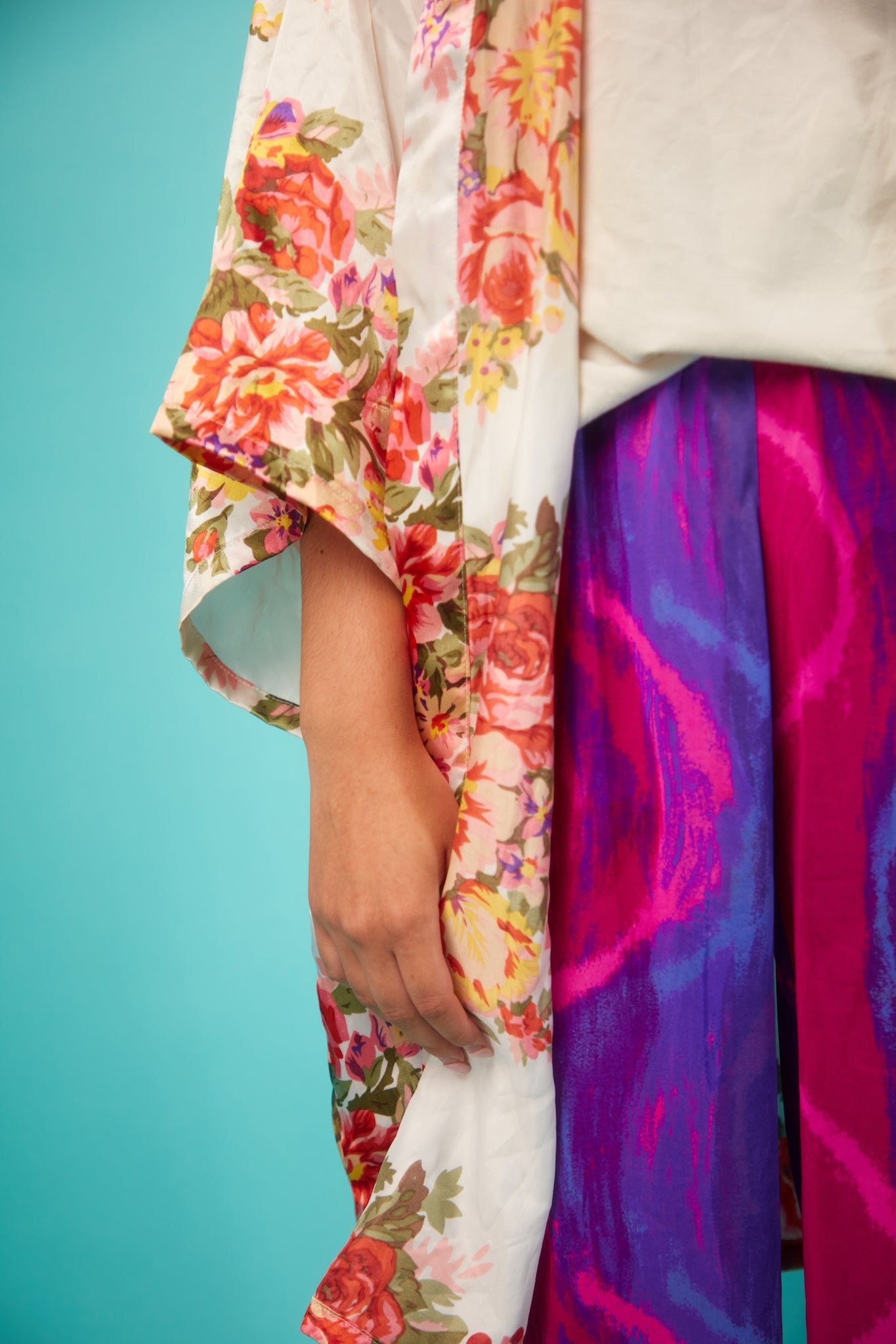 Women's Chique Satin Robe - VinCo Apparel