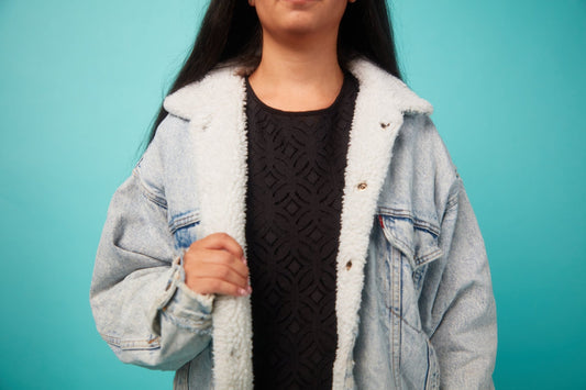 Women's Light Blue Jean Jacket with Faux Fur Lining - VinCo Apparel
